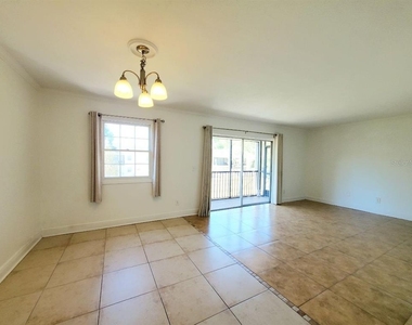 13832 Orange Sunset Drive - Photo Thumbnail 11