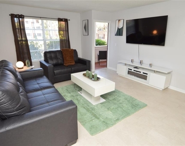 10200 Gandy Boulevard N - Photo Thumbnail 20