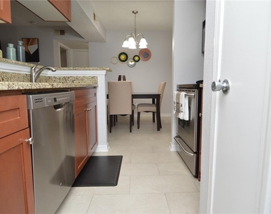 10200 Gandy Boulevard N - Photo Thumbnail 7
