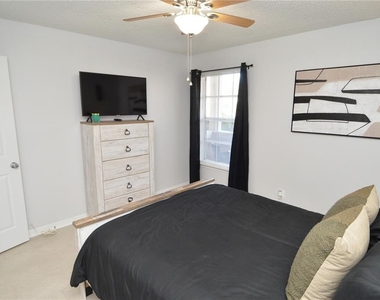 10200 Gandy Boulevard N - Photo Thumbnail 31