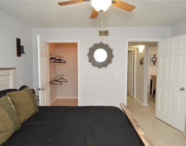 10200 Gandy Boulevard N - Photo Thumbnail 35