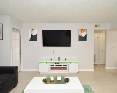 10200 Gandy Boulevard N - Photo Thumbnail 21