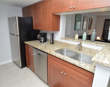 10200 Gandy Boulevard N - Photo Thumbnail 6