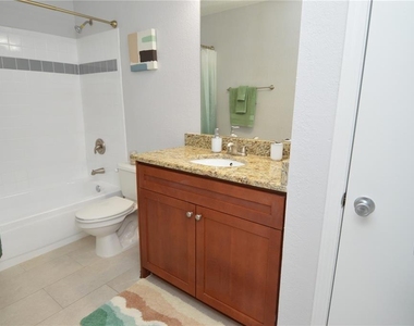 10200 Gandy Boulevard N - Photo Thumbnail 23