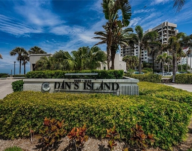 1600 Gulf Boulevard - Photo Thumbnail 52