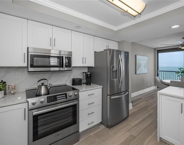 1600 Gulf Boulevard - Photo Thumbnail 22