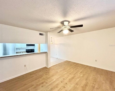 2420 Winding Creek Boulevard - Photo Thumbnail 7