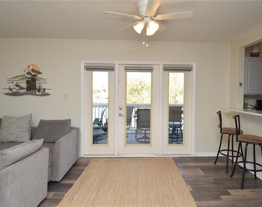 121 Seahorse Drive Se - Photo Thumbnail 15