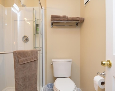 121 Seahorse Drive Se - Photo Thumbnail 28