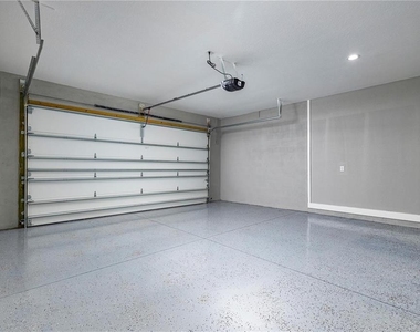 4205 W Arch Street - Photo Thumbnail 20