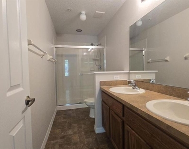 219 Glowing Peace Ln - Photo Thumbnail 3