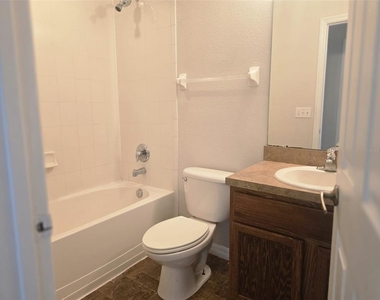 219 Glowing Peace Ln - Photo Thumbnail 14