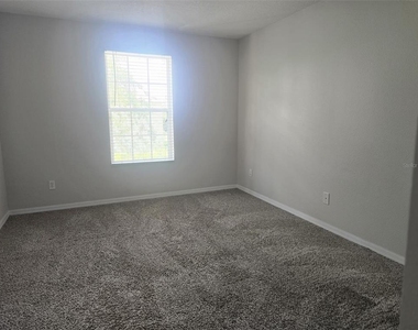 219 Glowing Peace Ln - Photo Thumbnail 13