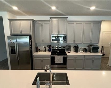 6326 Lakepine Street - Photo Thumbnail 5