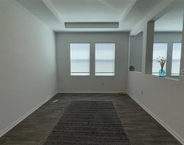 6326 Lakepine Street - Photo Thumbnail 16
