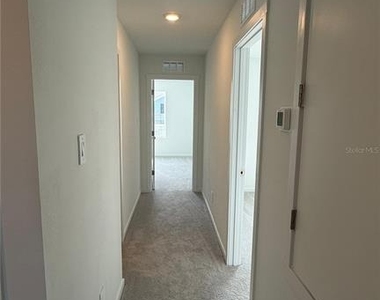837 Lynx Street - Photo Thumbnail 14