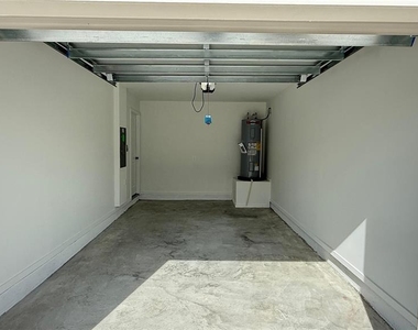 837 Lynx Street - Photo Thumbnail 29