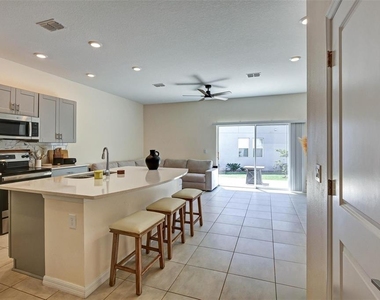 1414 Anchor Bend Way - Photo Thumbnail 5