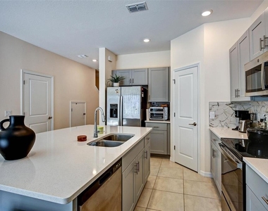 1414 Anchor Bend Way - Photo Thumbnail 9