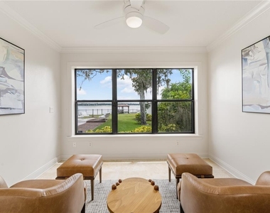 325 Magnolia Street - Photo Thumbnail 15