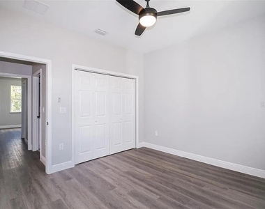 4510 Boabadilla Avenue - Photo Thumbnail 20