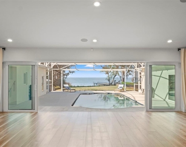 1021 Temple Grove Place - Photo Thumbnail 4