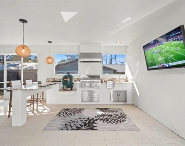 1021 Temple Grove Place - Photo Thumbnail 50
