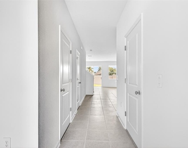 391 Sol Vista Drive - Photo Thumbnail 9