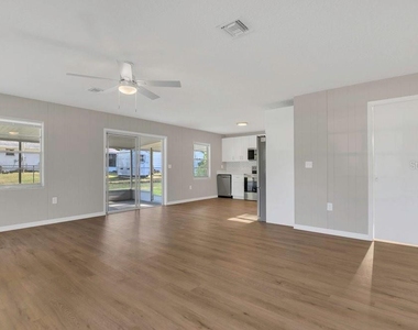 14025 Se 54th Court - Photo Thumbnail 7