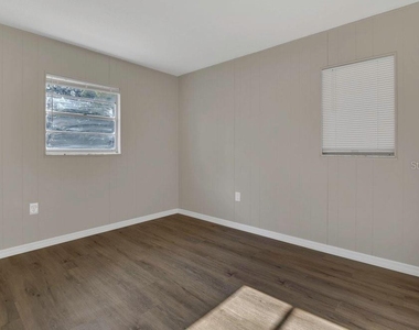 14025 Se 54th Court - Photo Thumbnail 12