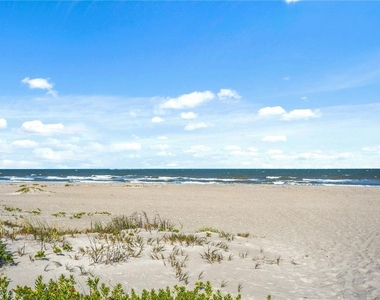 8700 Ridgewood Avenue - Photo Thumbnail 18