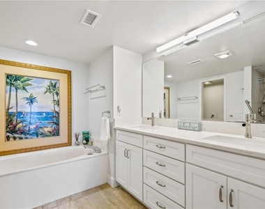 8700 Ridgewood Avenue - Photo Thumbnail 11