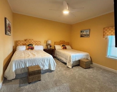 200 Ocean Crest Drive - Photo Thumbnail 46