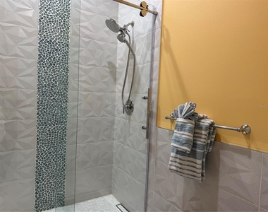 200 Ocean Crest Drive - Photo Thumbnail 48