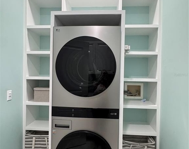 200 Ocean Crest Drive - Photo Thumbnail 51