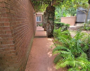 101 Cedar Point Lane - Photo Thumbnail 4