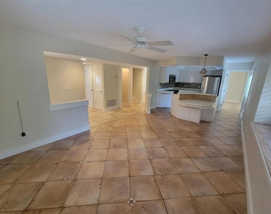 101 Cedar Point Lane - Photo Thumbnail 8