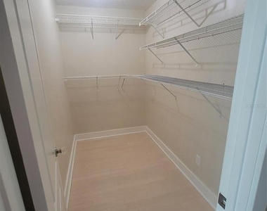 101 Cedar Point Lane - Photo Thumbnail 15