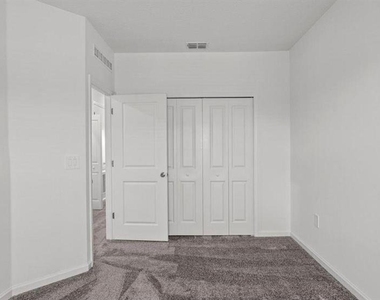 3302 Laurent Loop - Photo Thumbnail 14