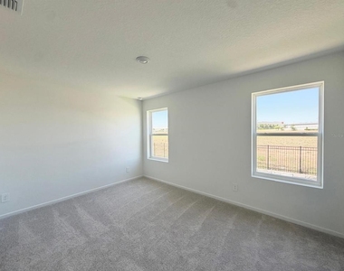 836 Lynx Street - Photo Thumbnail 16