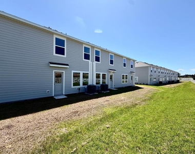836 Lynx Street - Photo Thumbnail 22