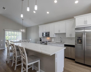 3432 Idlegrove Court - Photo Thumbnail 7
