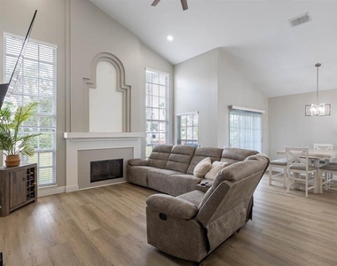 3432 Idlegrove Court - Photo Thumbnail 11