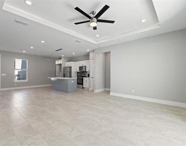 3707 Fontainebleau Street - Photo Thumbnail 5