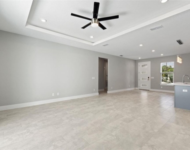 3707 Fontainebleau Street - Photo Thumbnail 6