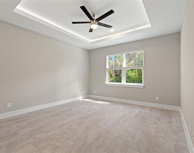 3707 Fontainebleau Street - Photo Thumbnail 20
