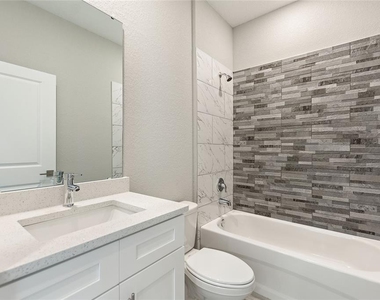 802 James Drive - Photo Thumbnail 14
