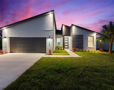 119 Tulip Lane - Photo Thumbnail 1