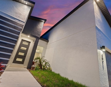302 Elderberry Court - Photo Thumbnail 3