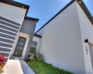 302 Elderberry Court - Photo Thumbnail 2